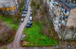 Парцел в Плевен, Сторгозия