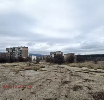 Photo 3 — Plot in Pernik, Teva