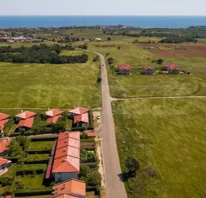 Photo 2 — Plot in Oblast Burgas, Lozenec