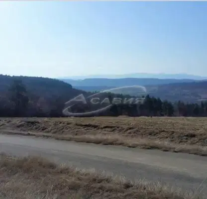 Photo 3 — Plot in Oblast Lovech, Ugyrchin