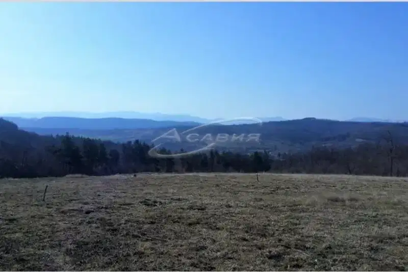 Plot in Oblast Lovech, Ugyrchin