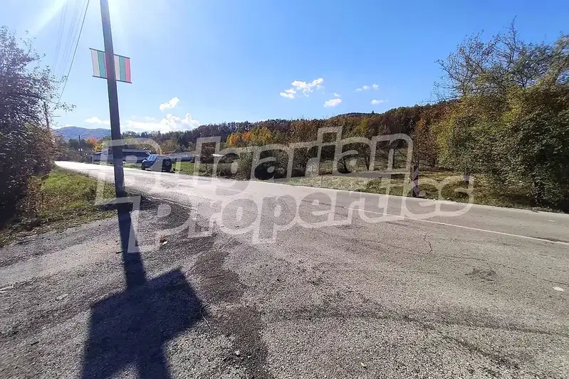 Plot in Oblast Lovech, Skandaloto