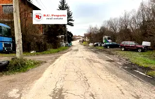Парцел в Перник, Брезник