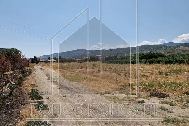 Plot in Plovdiv, Pyrvenec