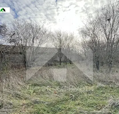 Снимка 5 — Парцел в Шумен, Нови пазар