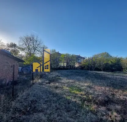 Photo 3 — Plot in област София, Novi Han