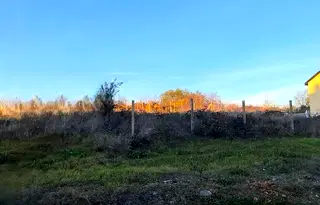 Парцел във Варна, Бяла