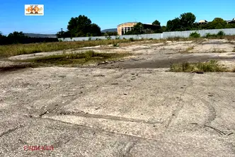 Парцел във Варна, Девня