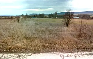 Парцел във Варна, Девня