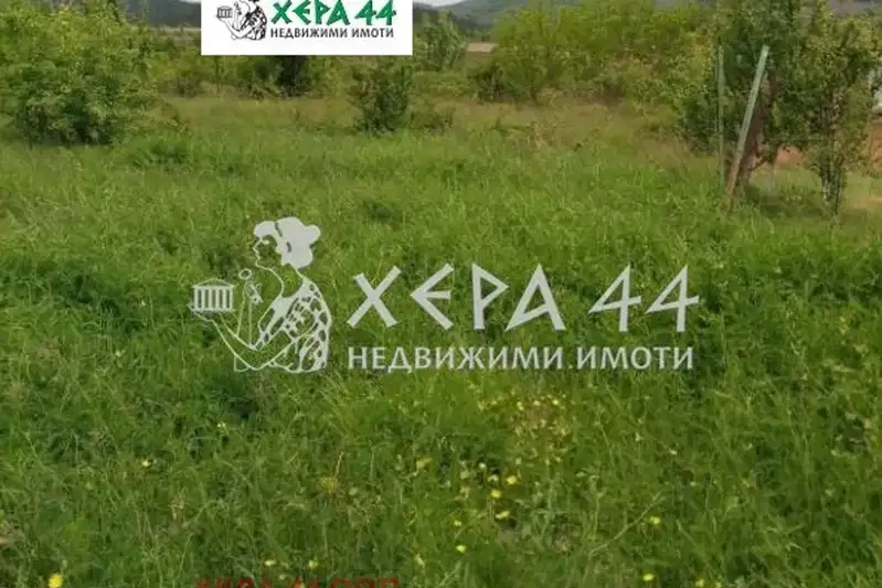 Парцел във Варна, с. Аврен
