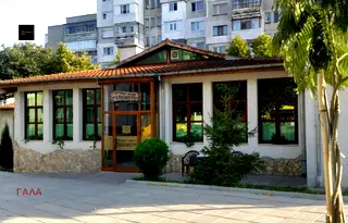 Промишлена сграда в Шумен, Боян Българанов 1