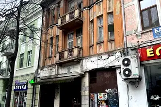 Промишлена сграда в Бургас, Център