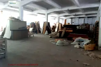 Промишлена сграда в Габрово, Център