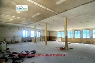 Промишлена сграда в Габрово, Център