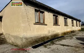 Промишлена сграда в Монтана, Кошарник
