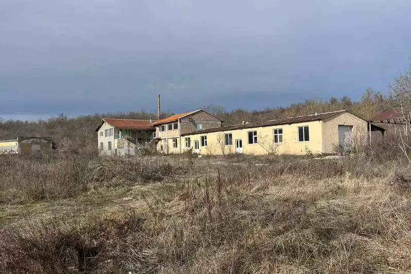 Industrial Building in Tyrgovishte, Promishlena Zona