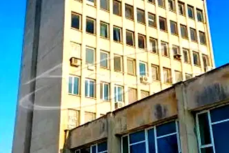 Промишлена сграда в Ловеч, Широк център