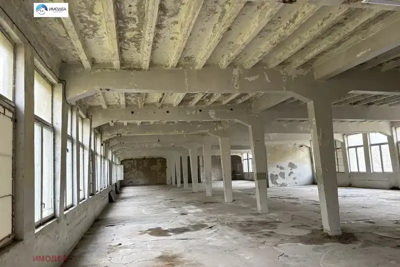 Industrial Building in Veliko Tyrnovo, Sveta Gora