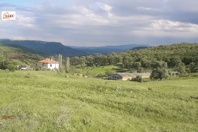 Промишлена сграда в Кърджали, с. Соколяне