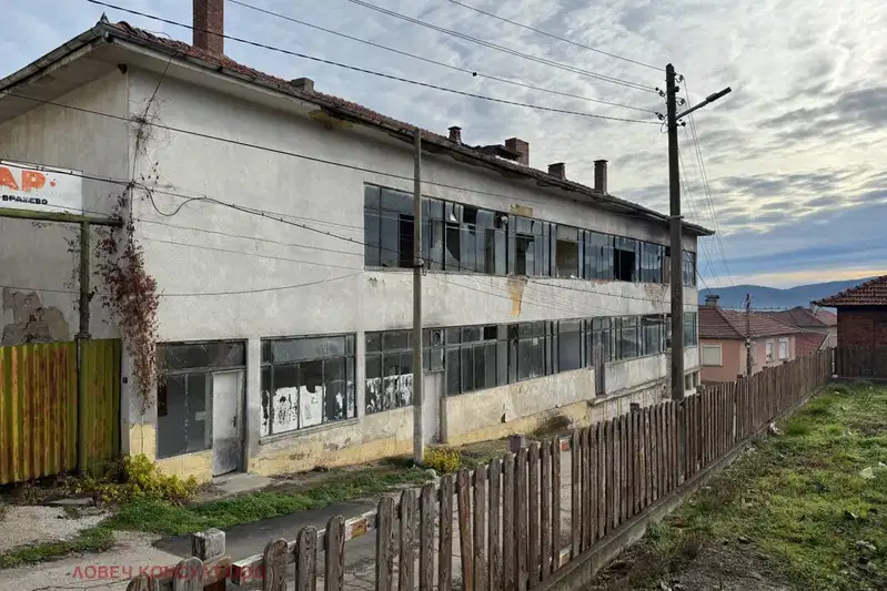 Industrial Building in Oblast Lovech, Vrabevo