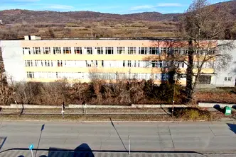 Промишлена сграда в Пазарджик, Брацигово