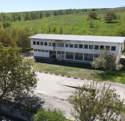 Снимка 4 — Промишлена сграда в Плевен, с. Бръшляница