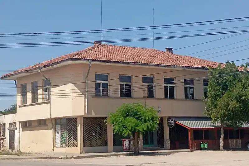 Промишлена сграда в Плевен, с. Еница