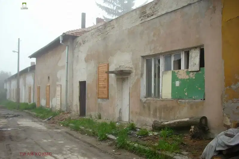 Industrial Building in област София, Vakarel