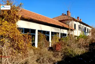 Промишлена сграда във Велико Търново, Лясковец