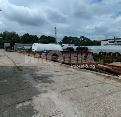 Photo 3 — Warehouse in Moderno predie