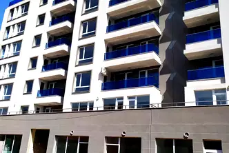 Тристаен апартамент в Модерно предие
