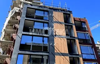 Тристаен апартамент в Студентски