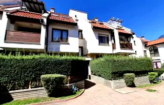 Тристаен апартамент в м-т Детски
