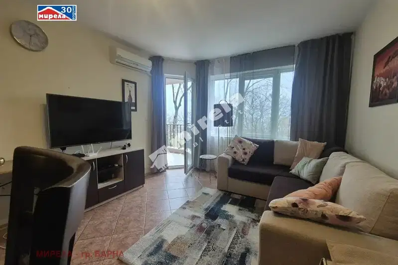 3-bedroom apartment in Zlatni Pyasyci