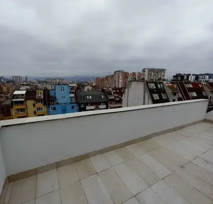 Снимка 2 — Тристаен апартамент в София, Банишора