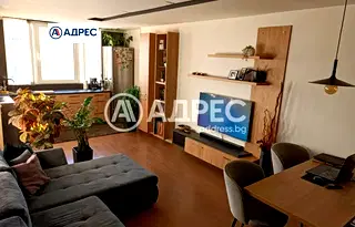 Тристаен апартамент в Раз, Бели Лом