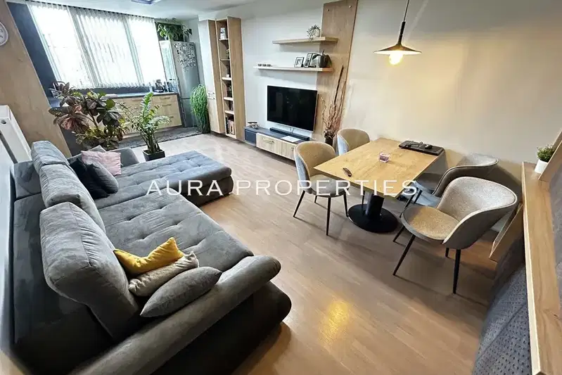 3-bedroom apartment in Раз, Бели Лом