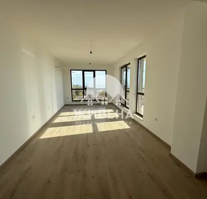 Photo 3 — 3-bedroom apartment in Varna, Briz