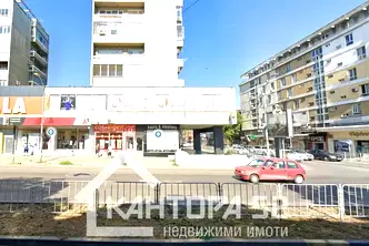 Тристаен апартамент с тераса в Централна поща, Варна