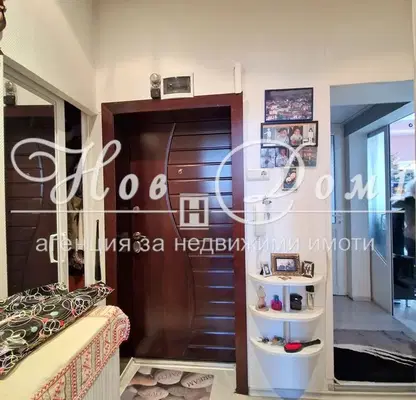 Снимка 4 — Тристаен апартамент във Варна, Централна поща