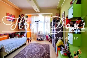 Тристаен апартамент във Варна, Централна поща
