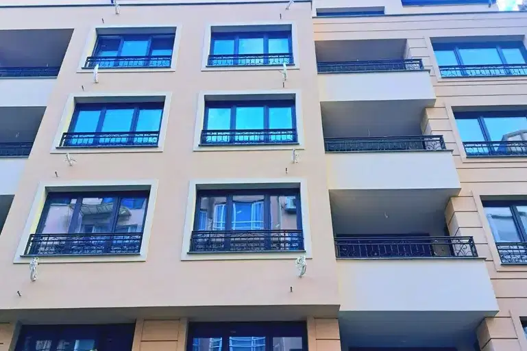 3-bedroom apartment in Sofiya, Centyr