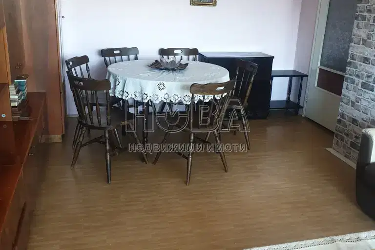 Тристаен апартамент в Русе, Център