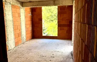 Тристаен апартамент в Кърджали, Център
