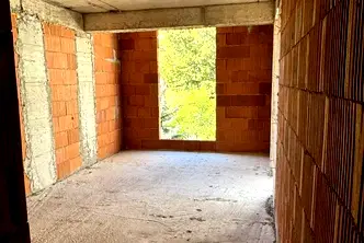Тристаен апартамент в Кърджали, Център