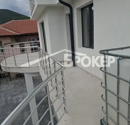 Photo 2 — 3-bedroom apartment in Sliven, Centyr