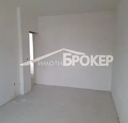 Photo 4 — 3-bedroom apartment in Sliven, Centyr