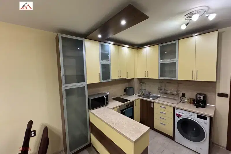 3-bedroom apartment in Vraca, Centyr