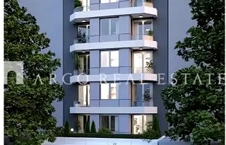 Тристаен апартамент в София, Център