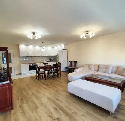 Photo 3 — 3-bedroom apartment in Varna, Centyr